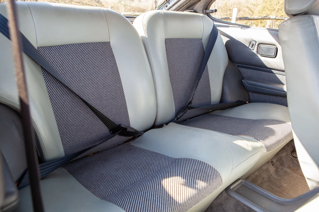 1988 Ford Escort - Image 9 of 31
