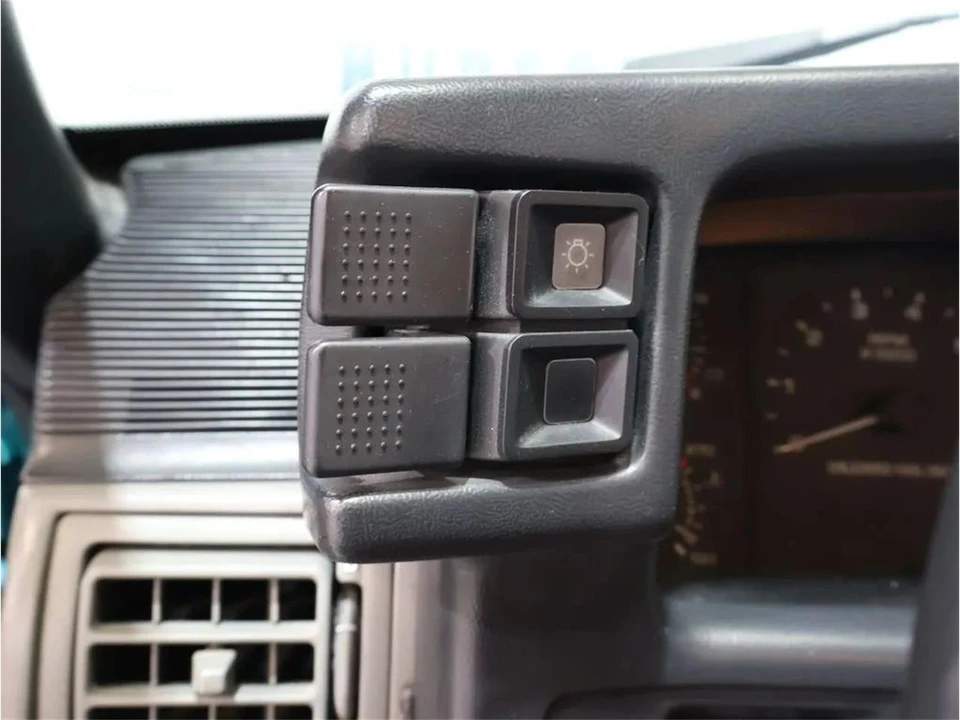 1988 Ford Mustang 3rd Gen - Image 16 of 31