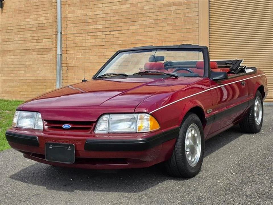 1988 Ford Mustang 3rd Gen - Image 2 of 31