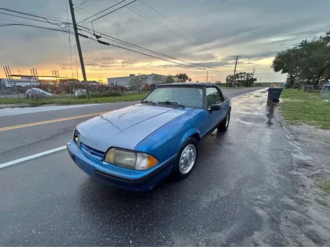 1988 Ford Mustang Convertible 2D