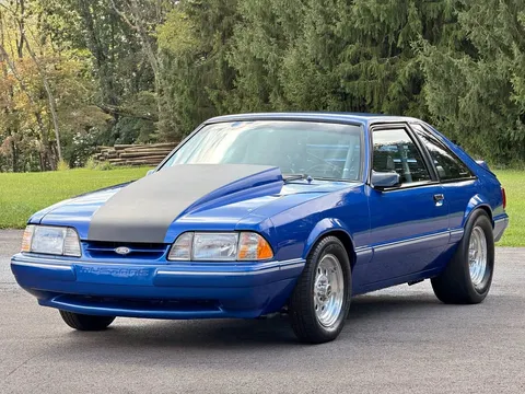 1988 Ford Mustang Coupe 2D