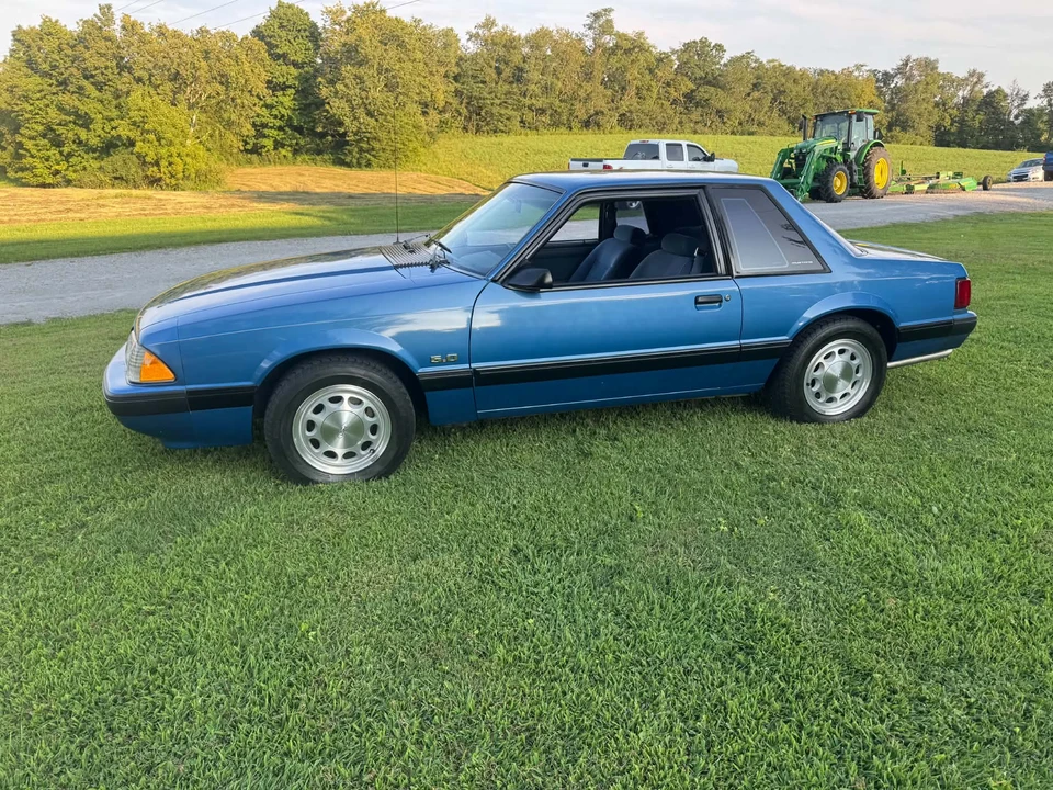 1988 Ford Mustang 3rd Gen - Image 24 of 31