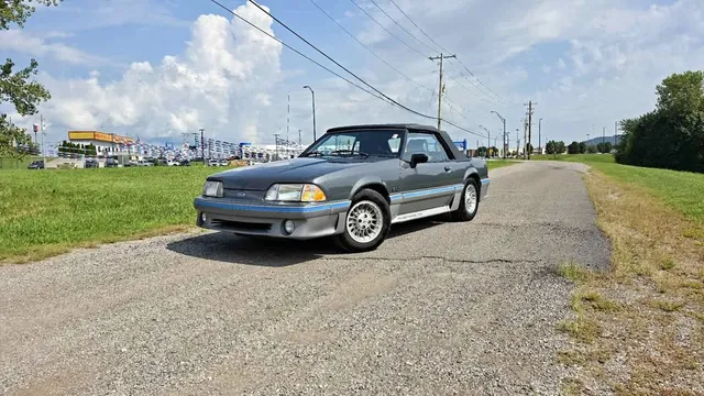 1988 Ford Mustang GT Convertible 2D