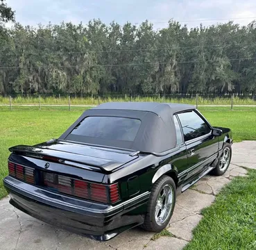 1988 Ford Mustang GT Convertible 2D