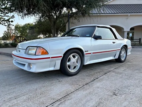 1988 Ford Mustang GT Deluxe Convertible 2D