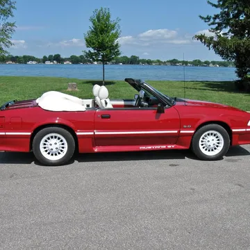 1988 Ford Mustang GT