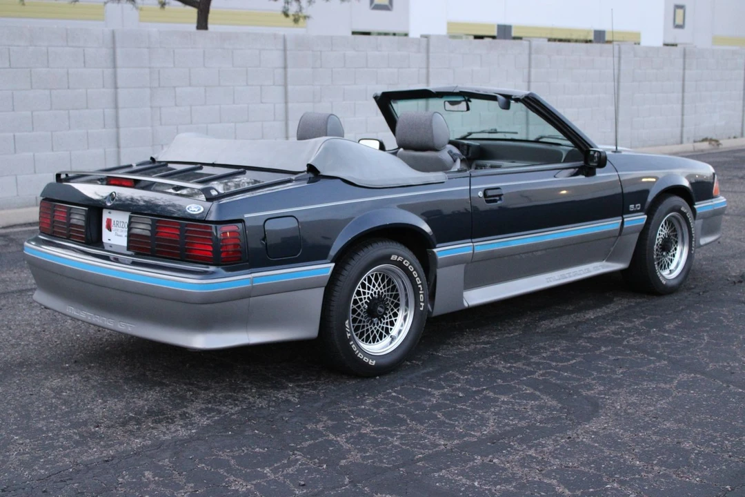 1988 Ford - Image 15 of 31
