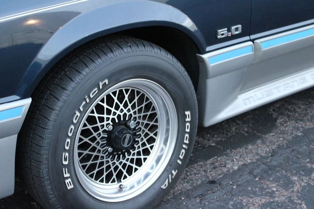 1988 Ford - Image 12 of 31