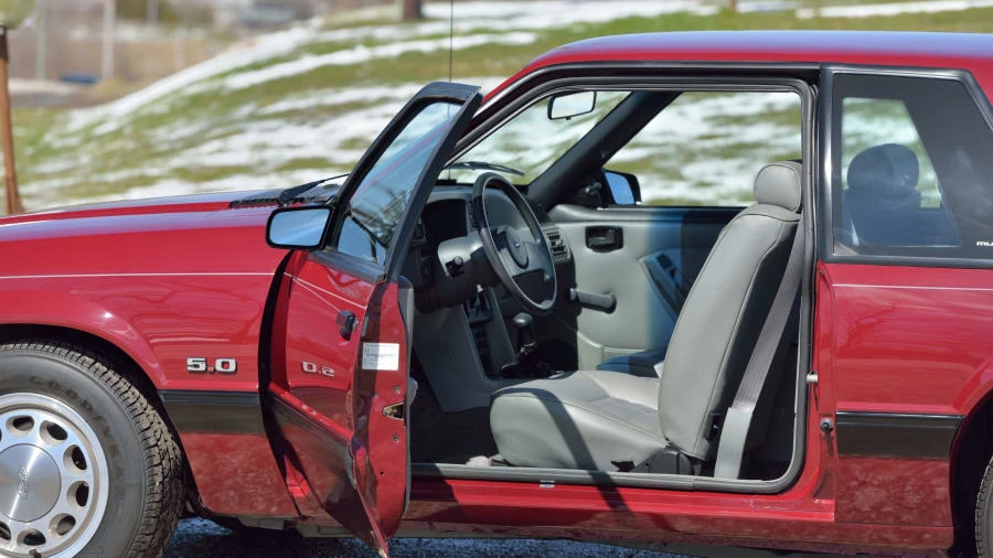 1988 Ford Mustang 3rd Gen - Image 11 of 31