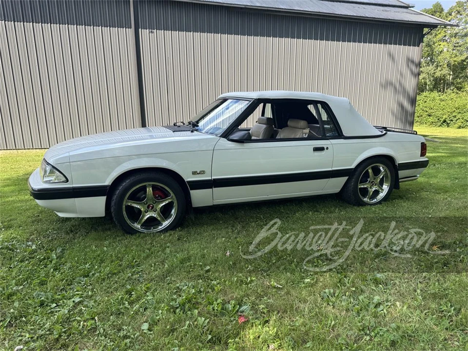 1988 Ford Mustang 3rd Gen - Image 2 of 5