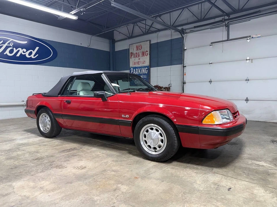 1988 Ford Mustang 3rd Gen - Image 11 of 31