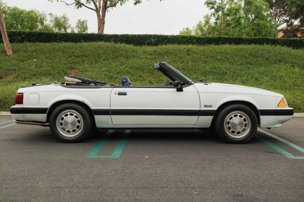 1988 Ford Mustang 3rd Gen - Image 3 of 8