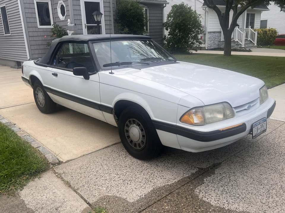 1988 Ford Mustang 3rd Gen - Image 27 of 31