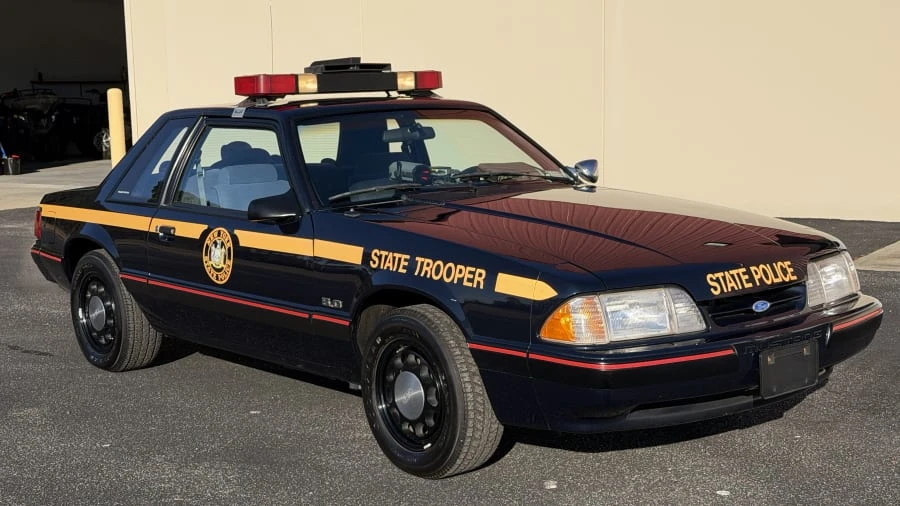 1988 Ford Mustang 3rd Gen - Image 4 of 9