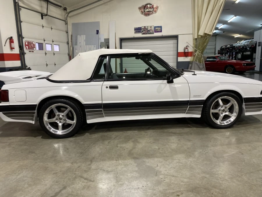 1988 Ford Mustang 3rd Gen - Image 2 of 7
