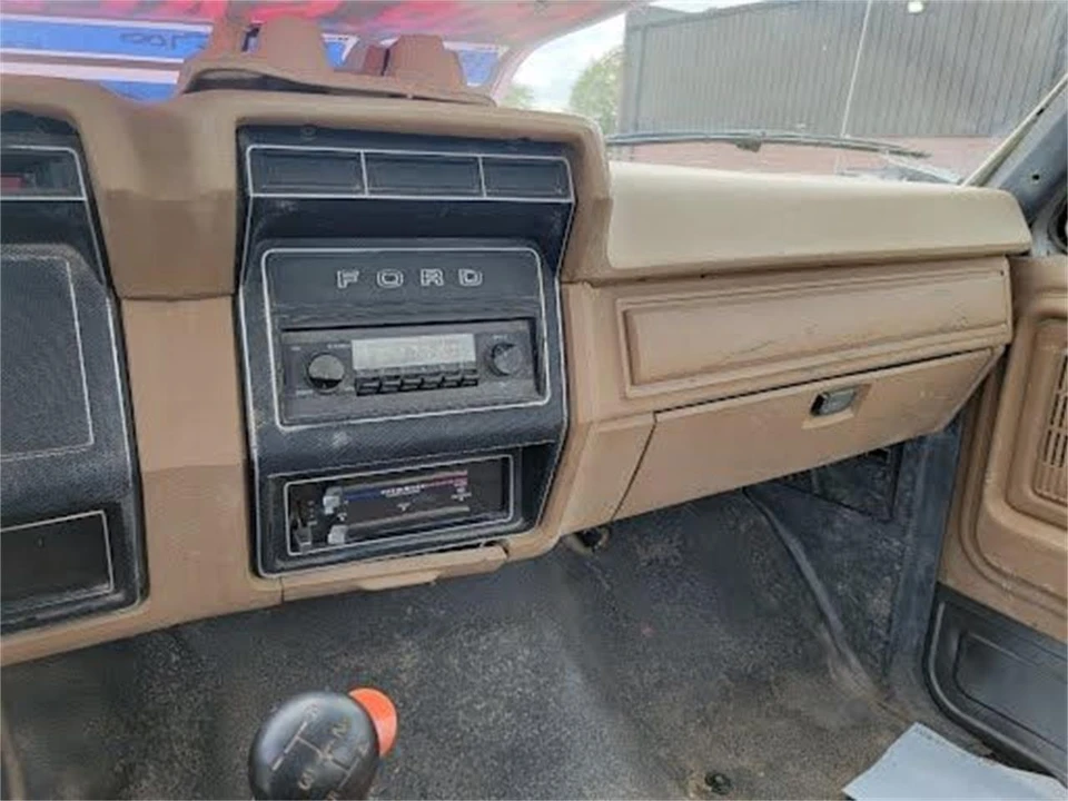 1988 Ford F-Series 8th Gen - Image 13 of 14