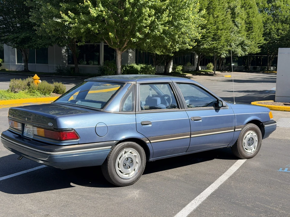 1988 Ford - Image 8 of 31