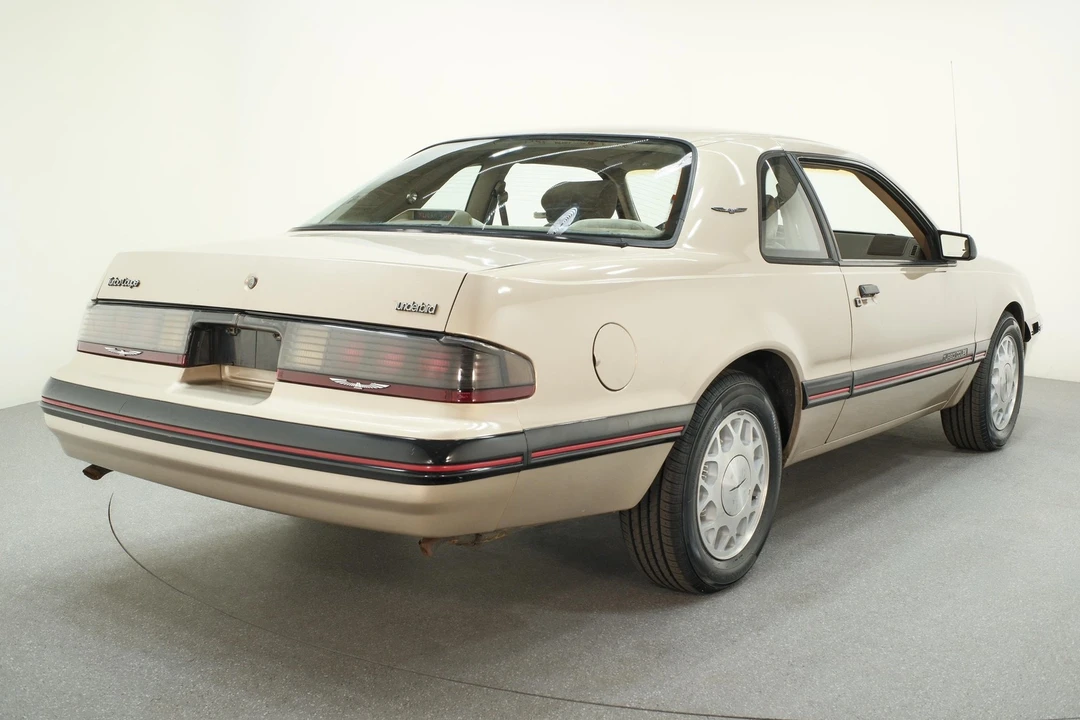 1988 Ford Thunderbird 9th Gen - Image 6 of 17