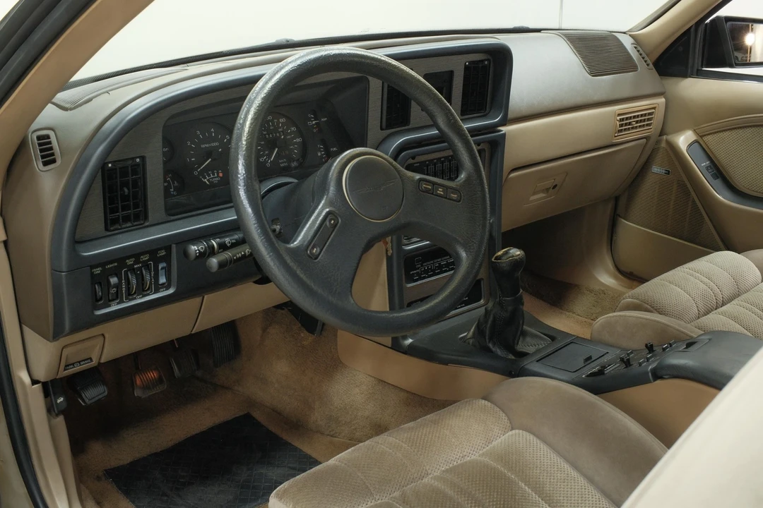 1988 Ford Thunderbird 9th Gen - Image 14 of 17