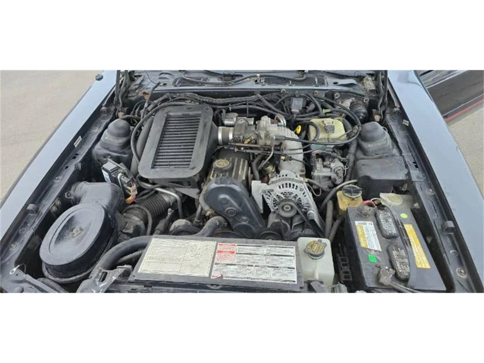 1988 Ford Thunderbird 9th Gen - Image 13 of 25