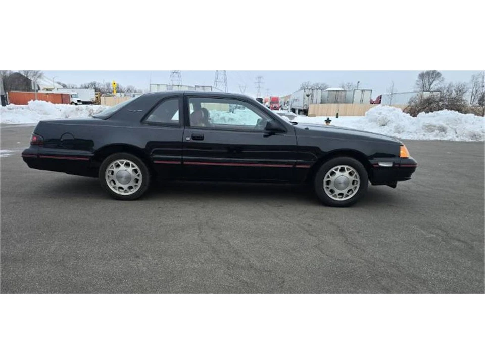 1988 Ford Thunderbird 9th Gen - Image 22 of 25