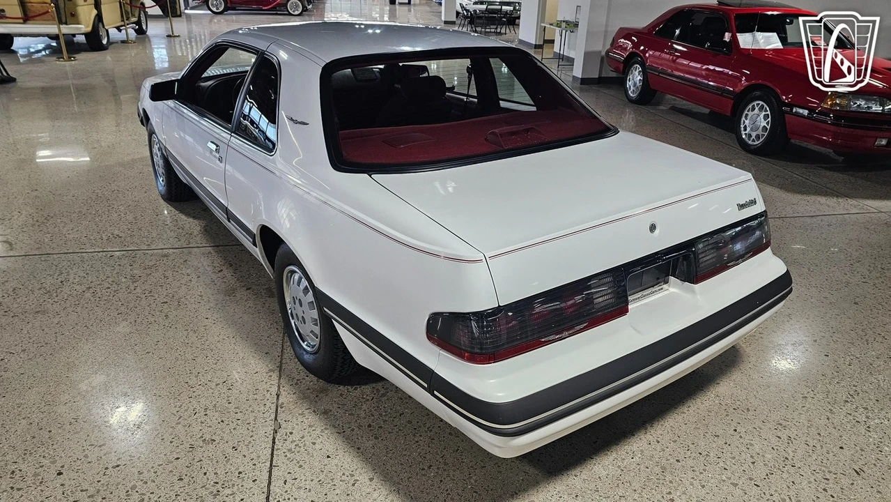 1988 Ford Thunderbird 9th Gen - Image 7 of 12