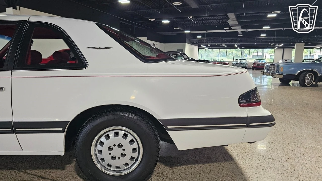 1988 Ford Thunderbird 10th Gen - Image 20 of 21