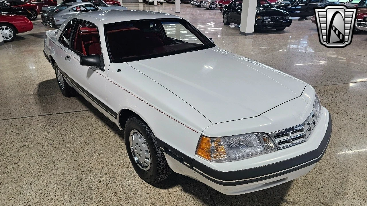 1988 Ford Thunderbird 9th Gen - Image 7 of 12