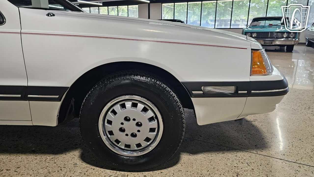 1988 Ford Thunderbird 10th Gen - Image 20 of 21