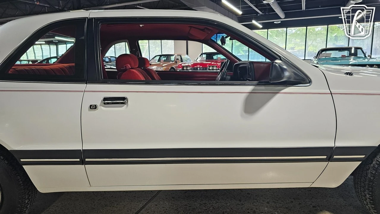 1988 Ford Thunderbird 10th Gen - Image 21 of 21