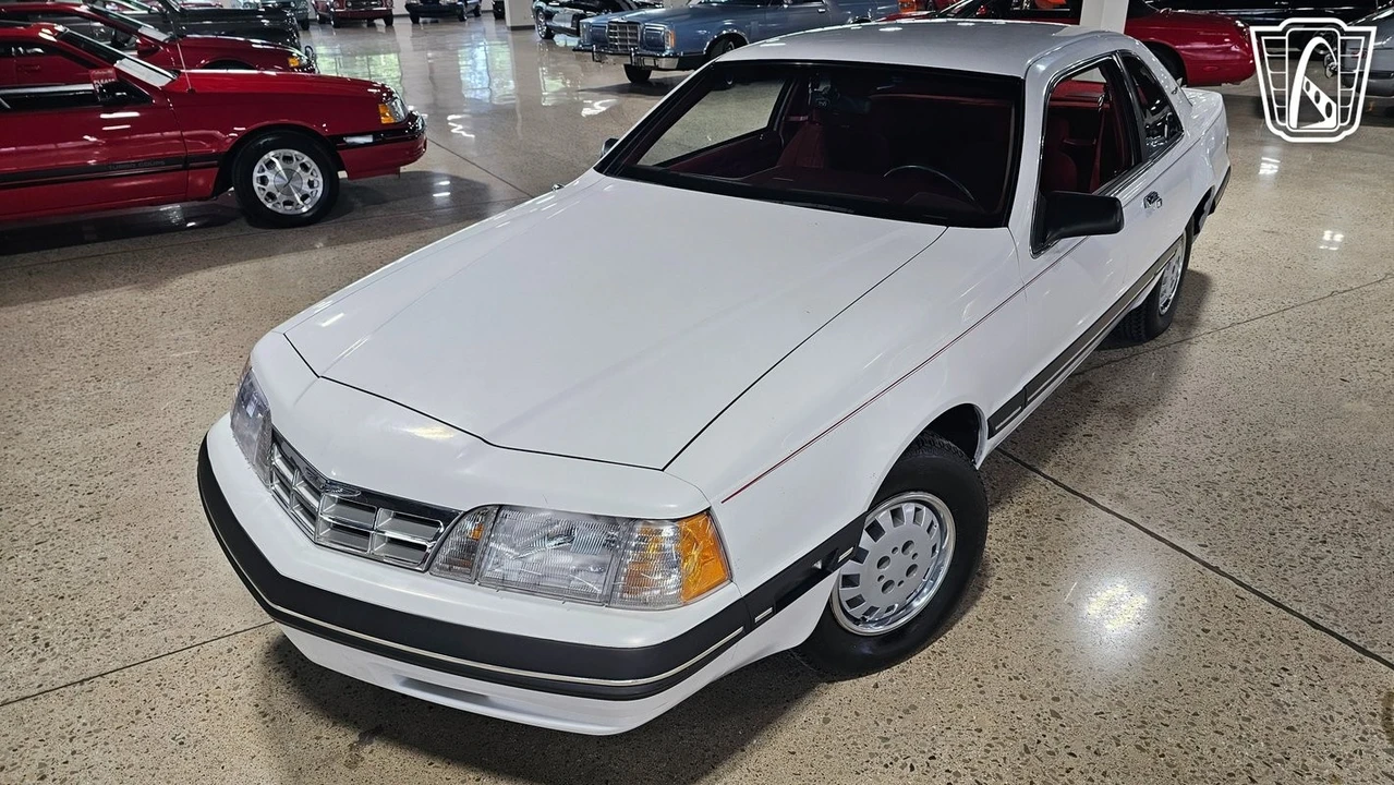 1988 Ford Thunderbird 9th Gen - Image 3 of 12