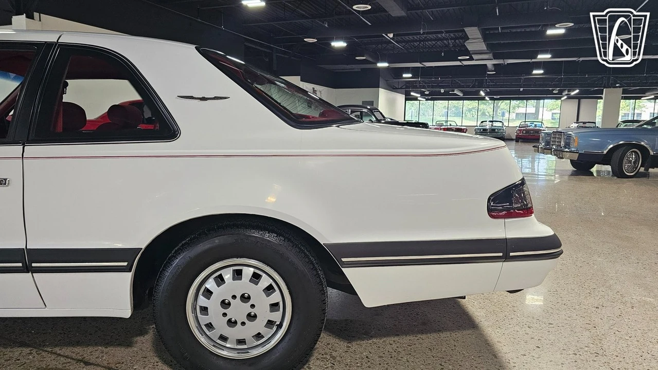 1988 Ford Thunderbird 10th Gen - Image 19 of 21