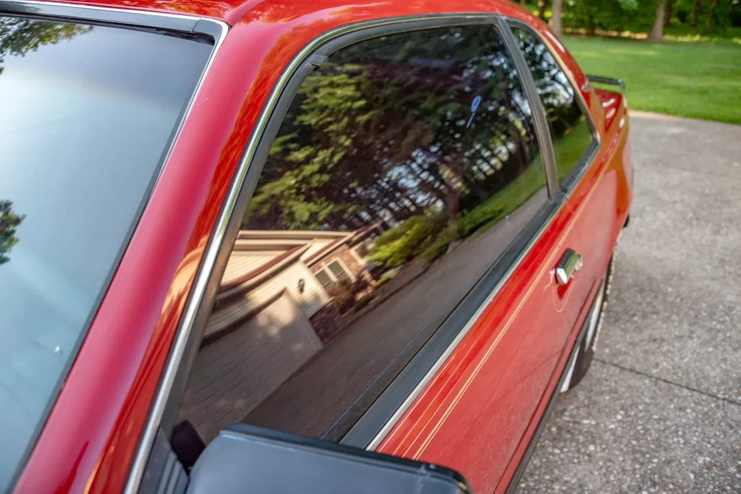 1988 Ford Thunderbird 9th Gen - Image 26 of 30