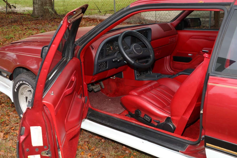 1988 Ford Thunderbird 9th Gen - Image 4 of 10