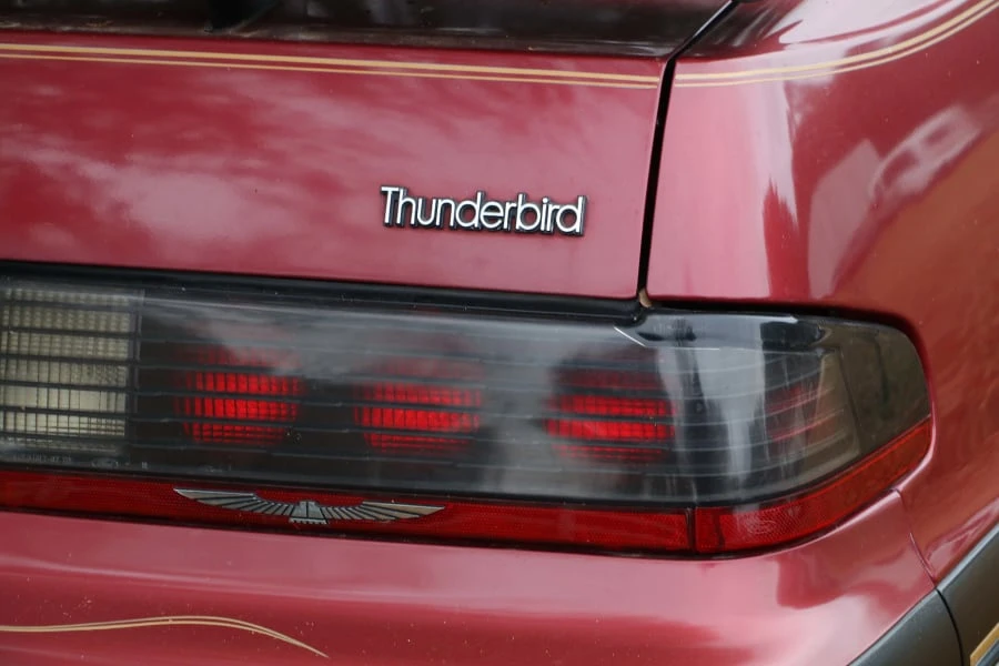 1988 Ford Thunderbird 9th Gen - Image 10 of 10