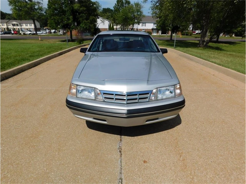 1988 Ford Thunderbird 9th Gen - Image 21 of 31