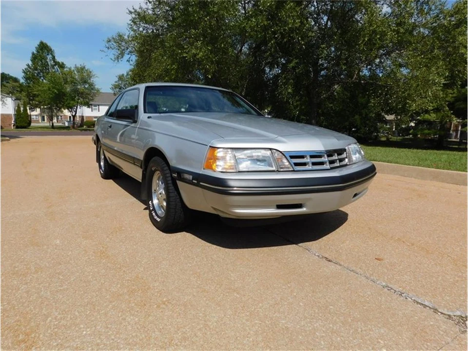 1988 Ford Thunderbird 9th Gen - Image 7 of 31