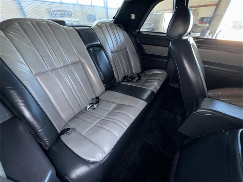 1988 Ford Thunderbird 9th Gen - Image 27 of 31