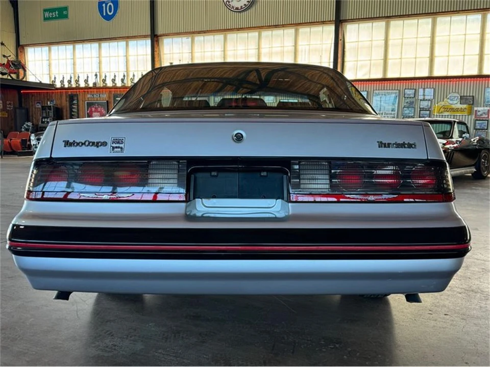 1988 Ford Thunderbird 9th Gen - Image 6 of 31