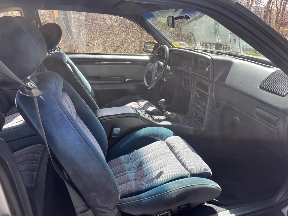 1988 Ford Thunderbird 9th Gen - Image 16 of 21