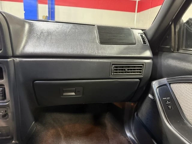 1988 Ford Thunderbird 9th Gen - Image 28 of 31