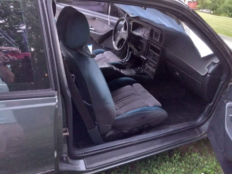 1988 Ford Thunderbird 9th Gen - Image 16 of 19