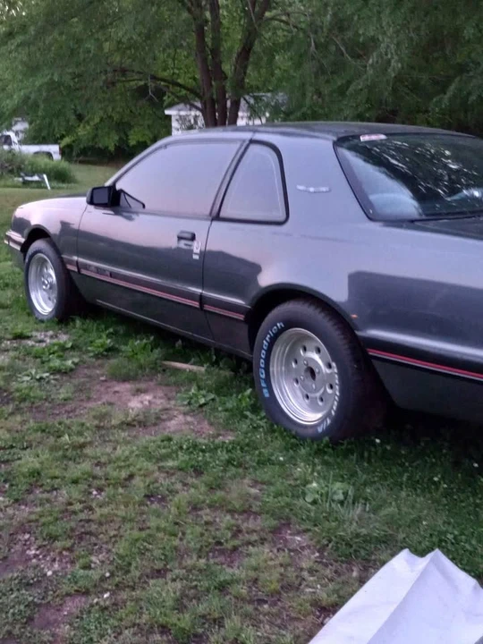 1988 Ford Thunderbird 9th Gen - Image 10 of 19