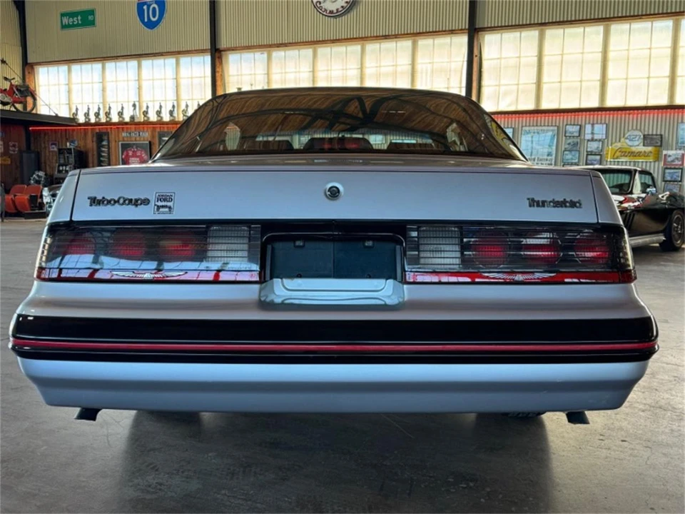 1988 Ford Thunderbird 9th Gen - Image 4 of 14