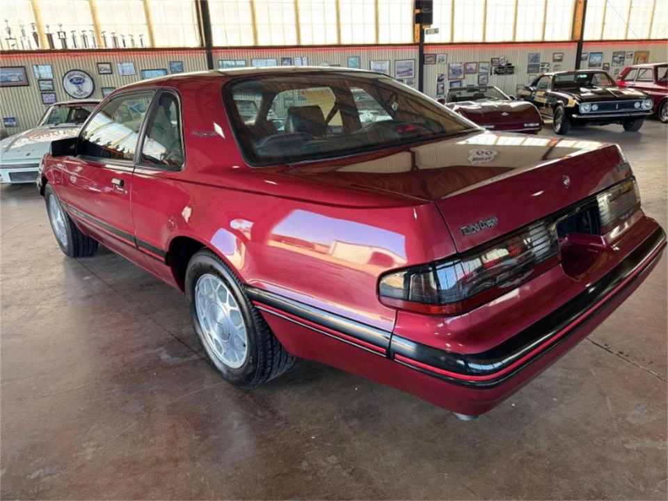 1988 Ford Thunderbird 9th Gen - Image 11 of 12