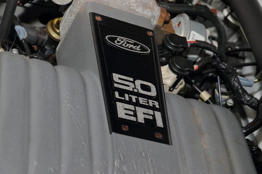 1988 Ford Thunderbird 9th Gen - Image 29 of 31