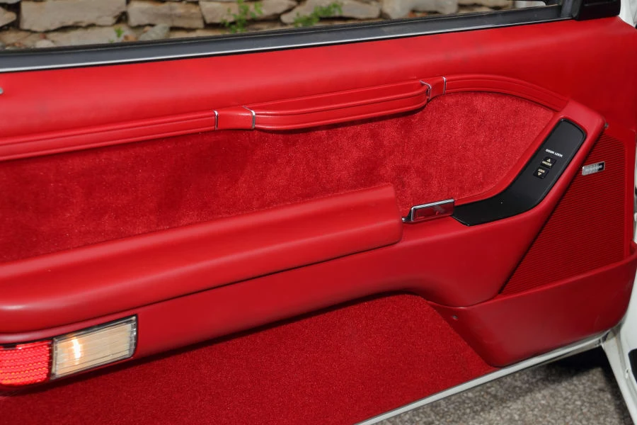 1988 Ford Thunderbird 9th Gen - Image 23 of 31