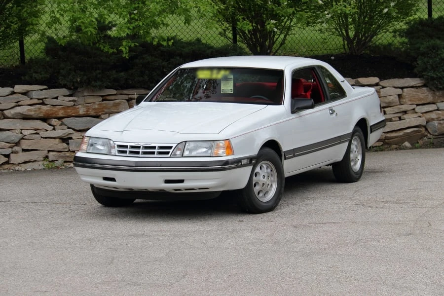 1988 Ford Thunderbird 9th Gen - Image 9 of 31