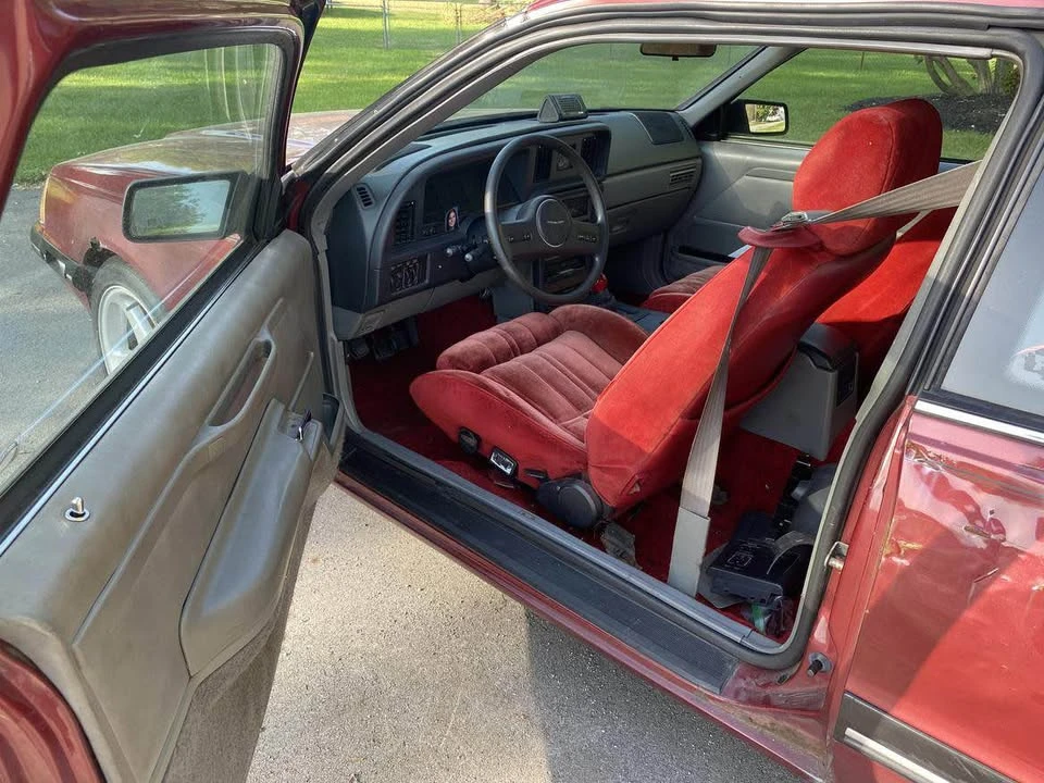 1988 Ford Thunderbird 9th Gen - Image 11 of 17