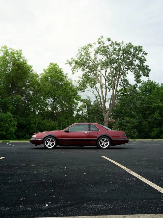 1988 Ford Thunderbird 9th Gen - Image 2 of 17